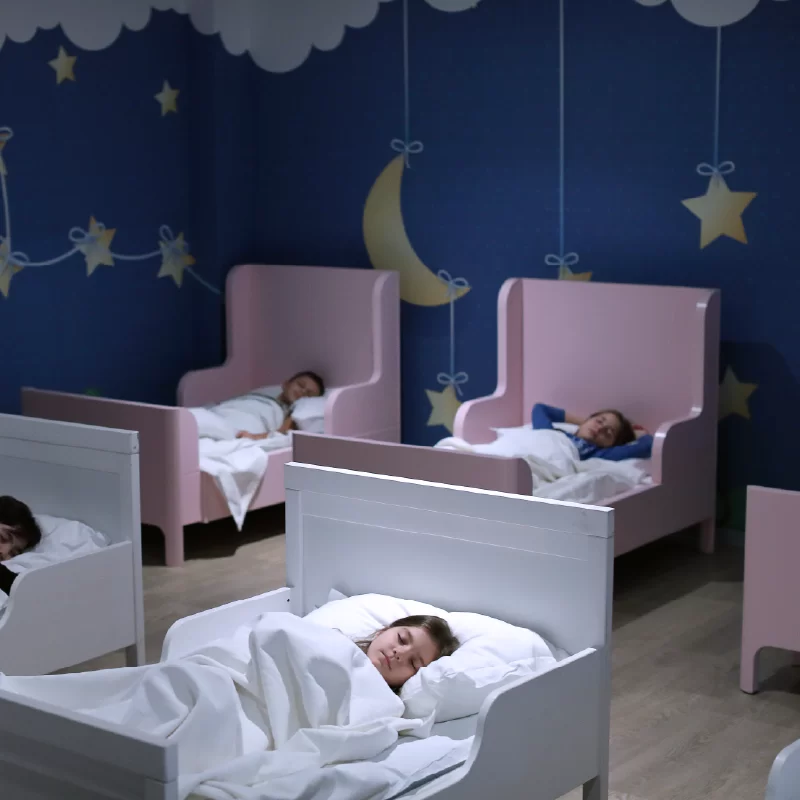 Sueno-hotels-deluxe-belek-lollipop-kids-club-sleeping-room